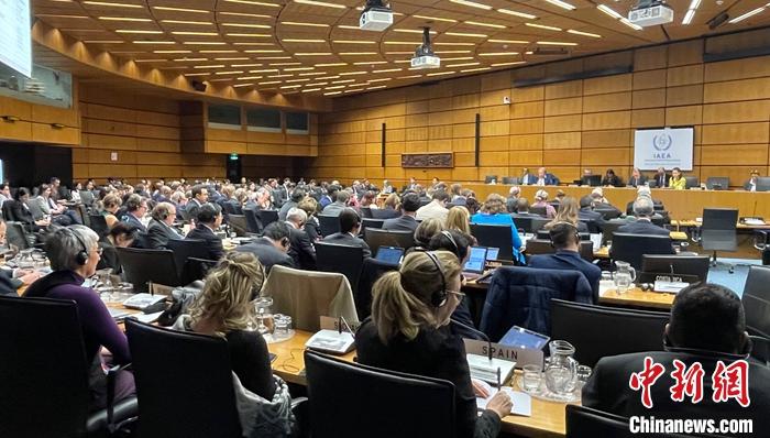 中国倡导真正多边主义 应对美英澳核潜艇合作问题