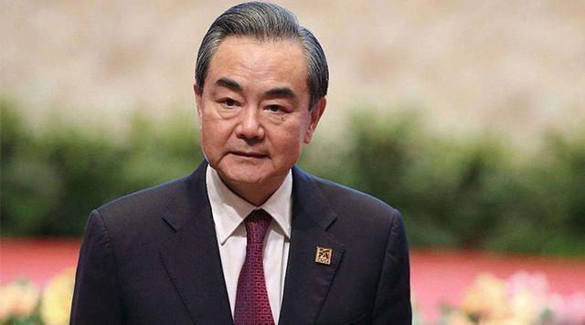 王毅会见英国外交发展大臣克莱弗利