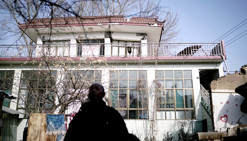 【特写】震中72小时：寒夜，帐篷和救援